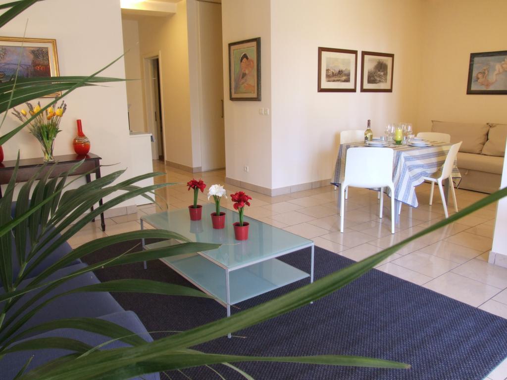 Appartement Au Chateau Vallaya Menton Buitenkant foto